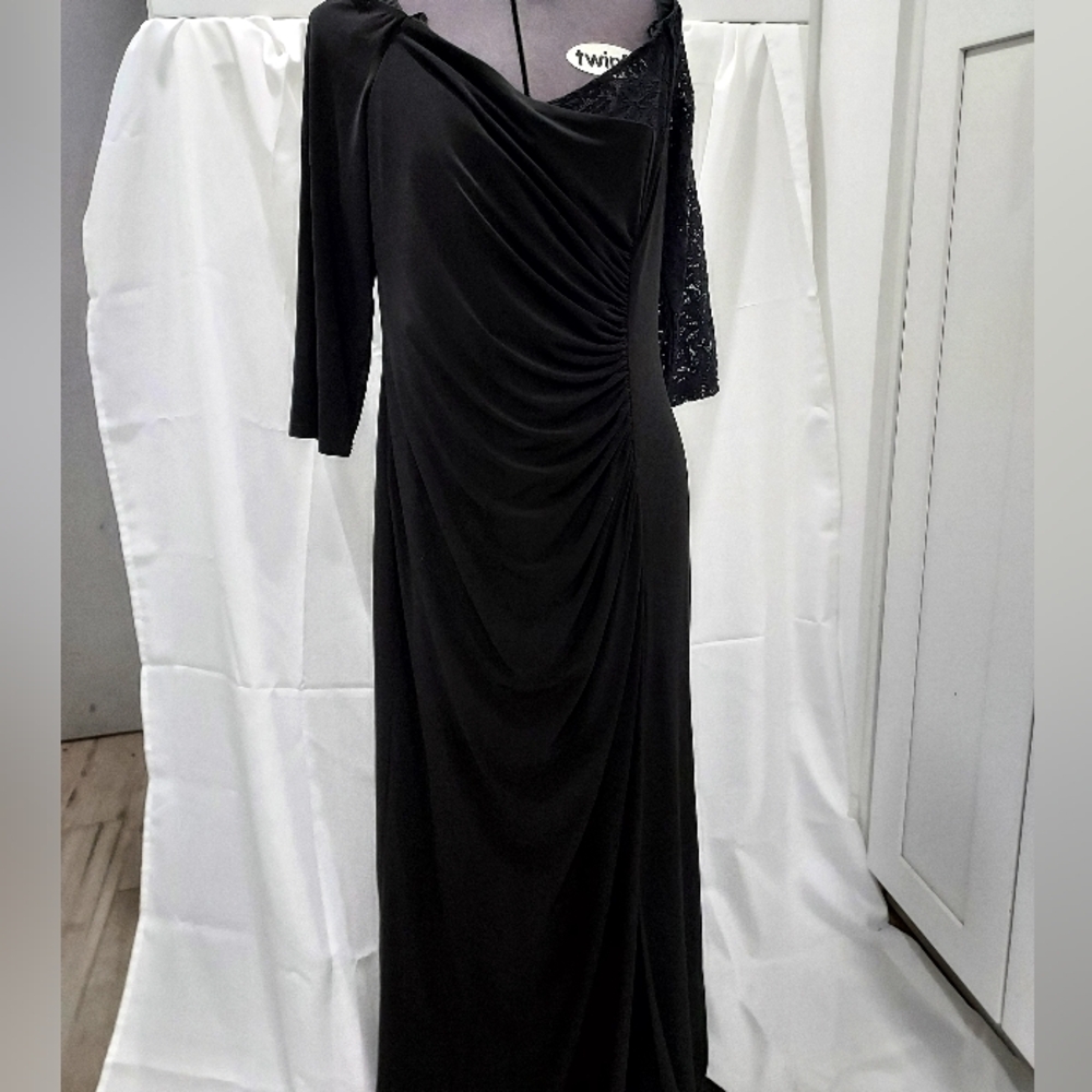 Elegant Black Evening Dress